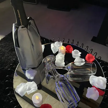 아파트 L Escapade Amoureuse Neuville-sur-Sarthe