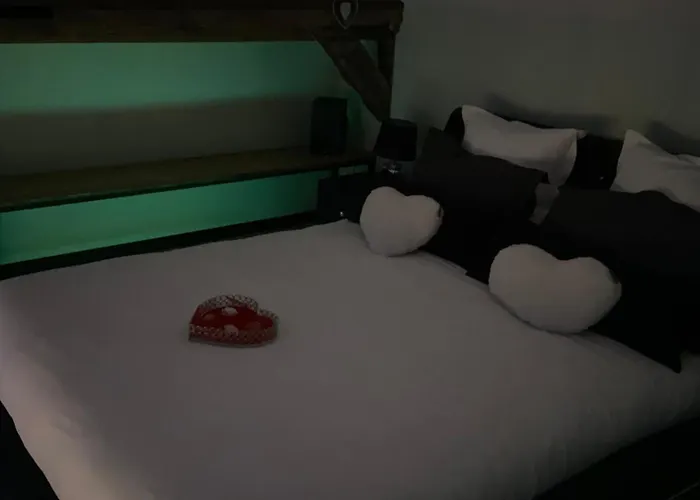 L Escapade Amoureuse 아파트 *